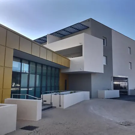 Pavillon Dans Résidence Neuve Pour 6 Personnes *